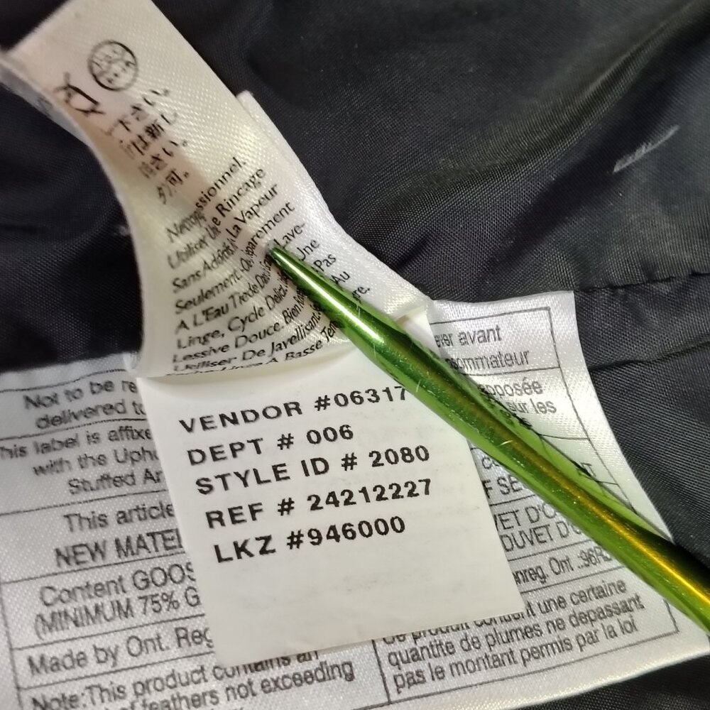 Eddie Bauer Goose Down Vest Womens Plaid Red Green Black Full Zip Puffer - Picture 13 of 16